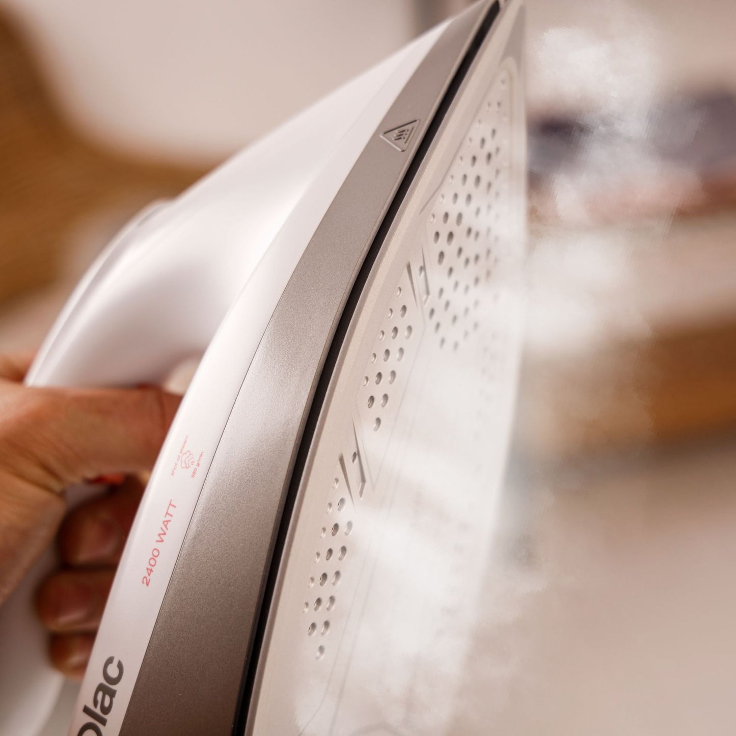 Centro de planchado Blank Canvas