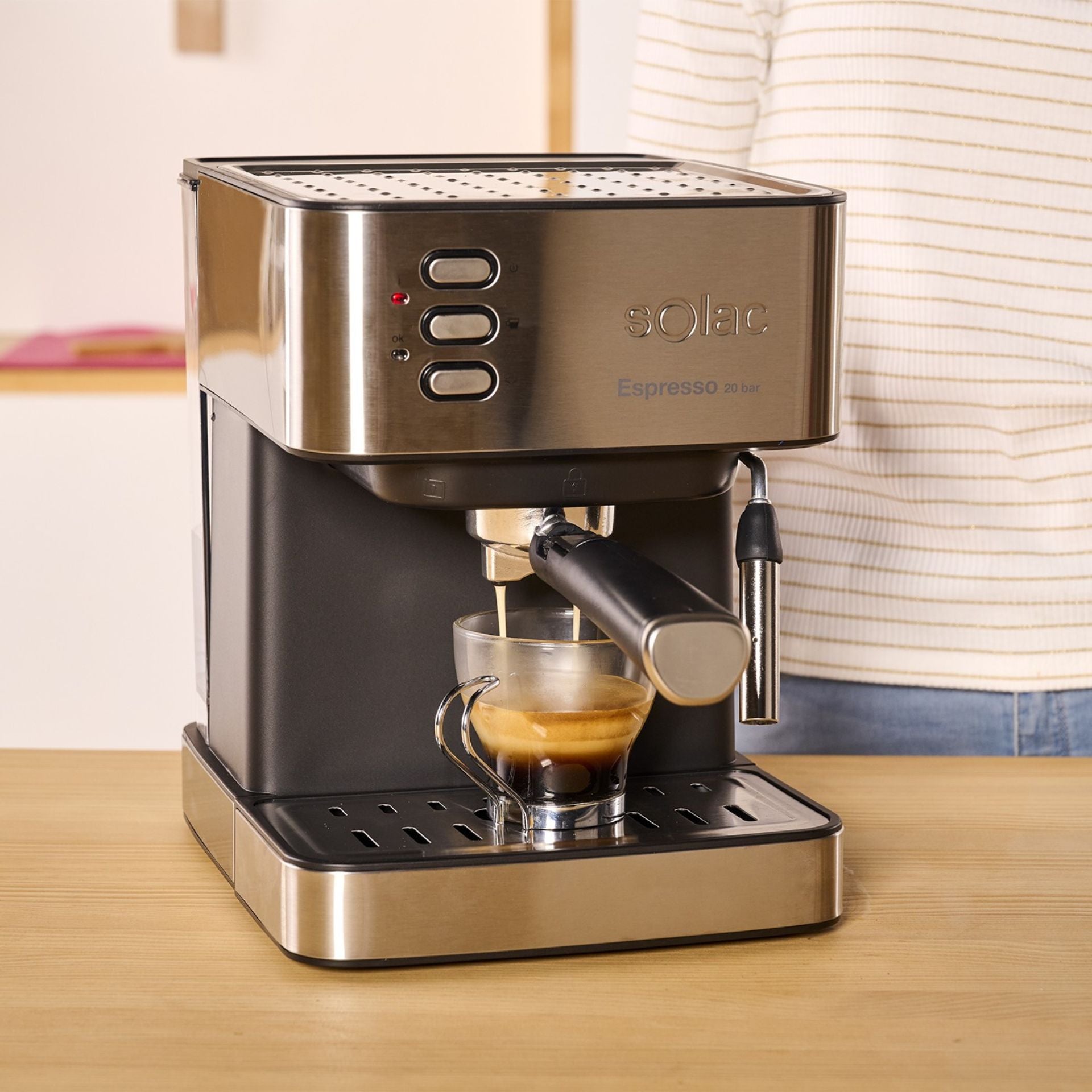 Elite Cafetière 1,6L Machine à café expresso et cappuccino 20Bar 850W Acier  inoxydable à prix pas cher