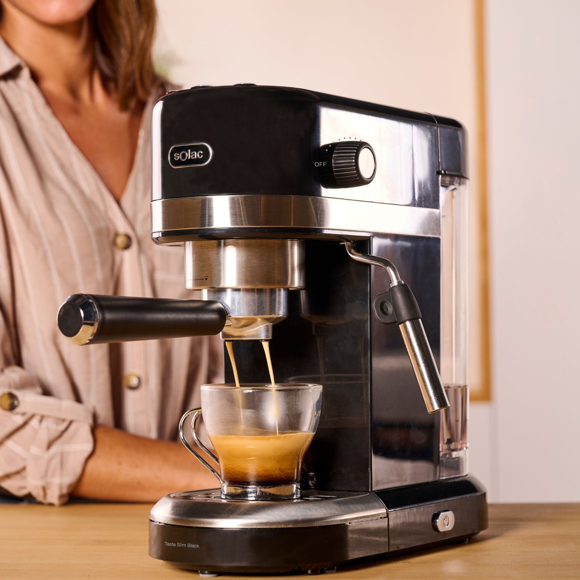 Cafetera espresso Solac Taste Slim Black CE4510, 20 bares, Apta para  monodosis, Sistema Thermoblock.